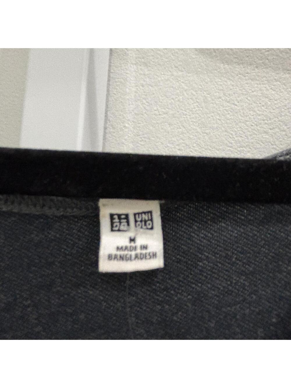 Uniqlo Gray Long Sleeve Shirt Size M - Picture 3 of 3